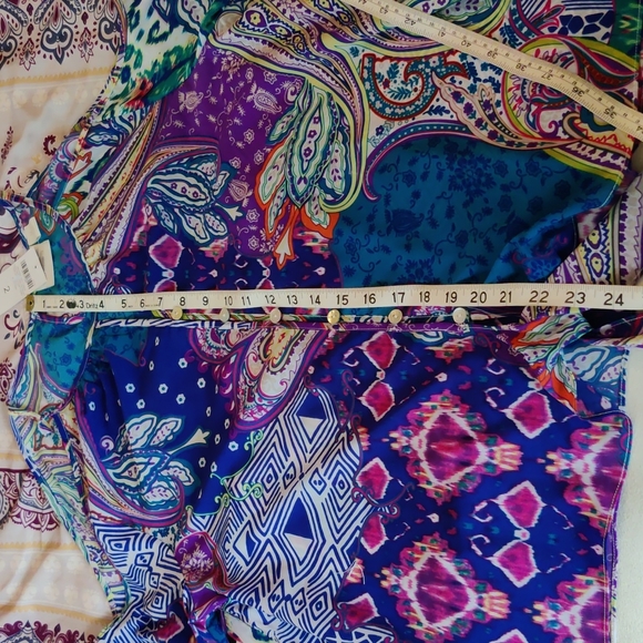 Chico's open shoulder 3/4 sleeve blouse sz 2 (L) - Picture 5 of 7